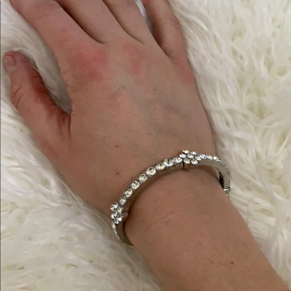Cookie Lee Sparkles stretch on bracelet
